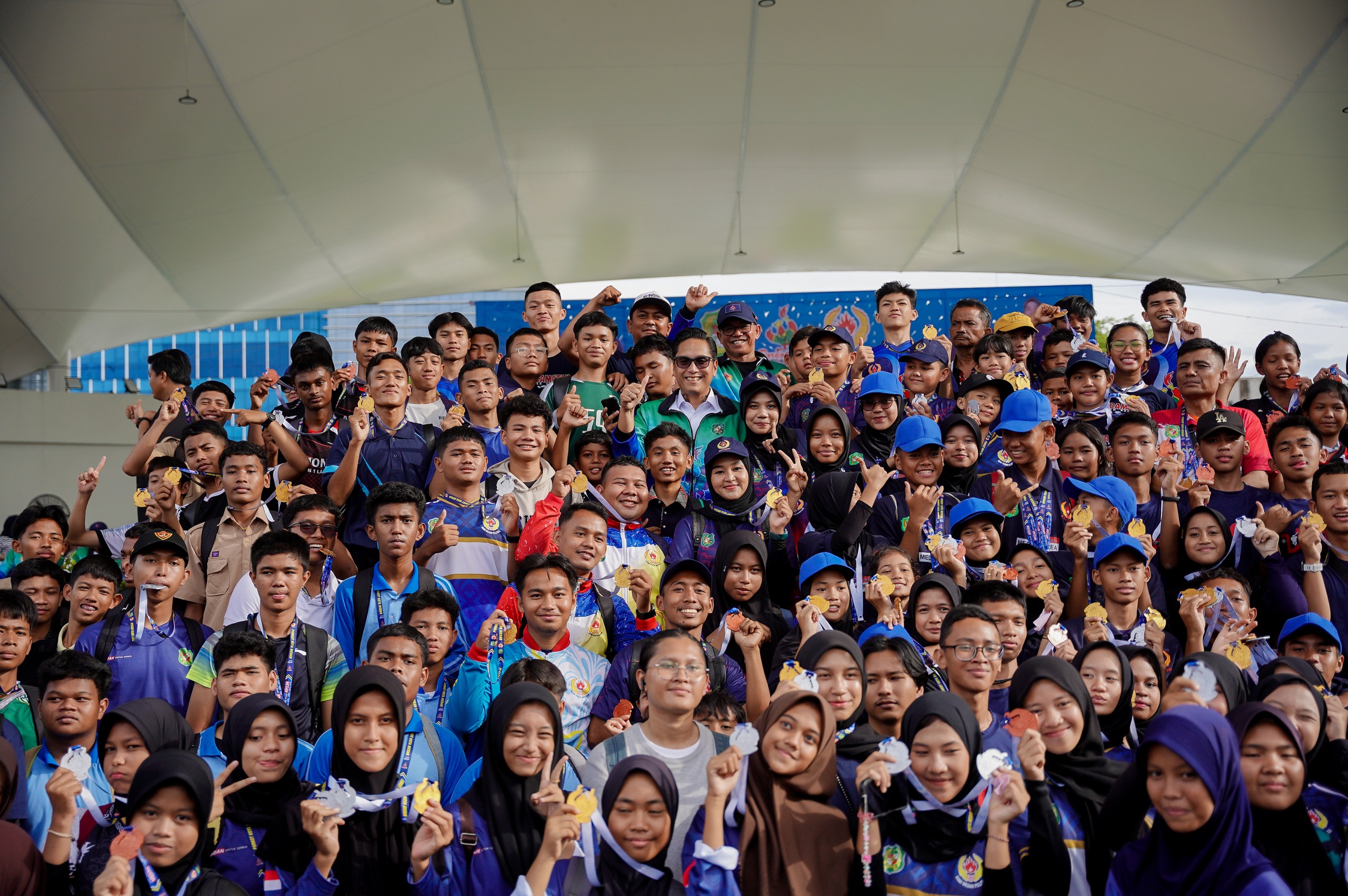 MEDAN SELAYANG JUARA UMUM, RICO WAAS : " PORKOT XV 2025 BANYAK LAHIRKAN ATLET MUDA BERPRESTASI "